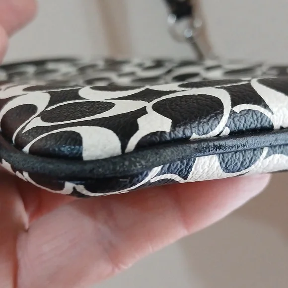 Coach CB - Picture 11 of 13